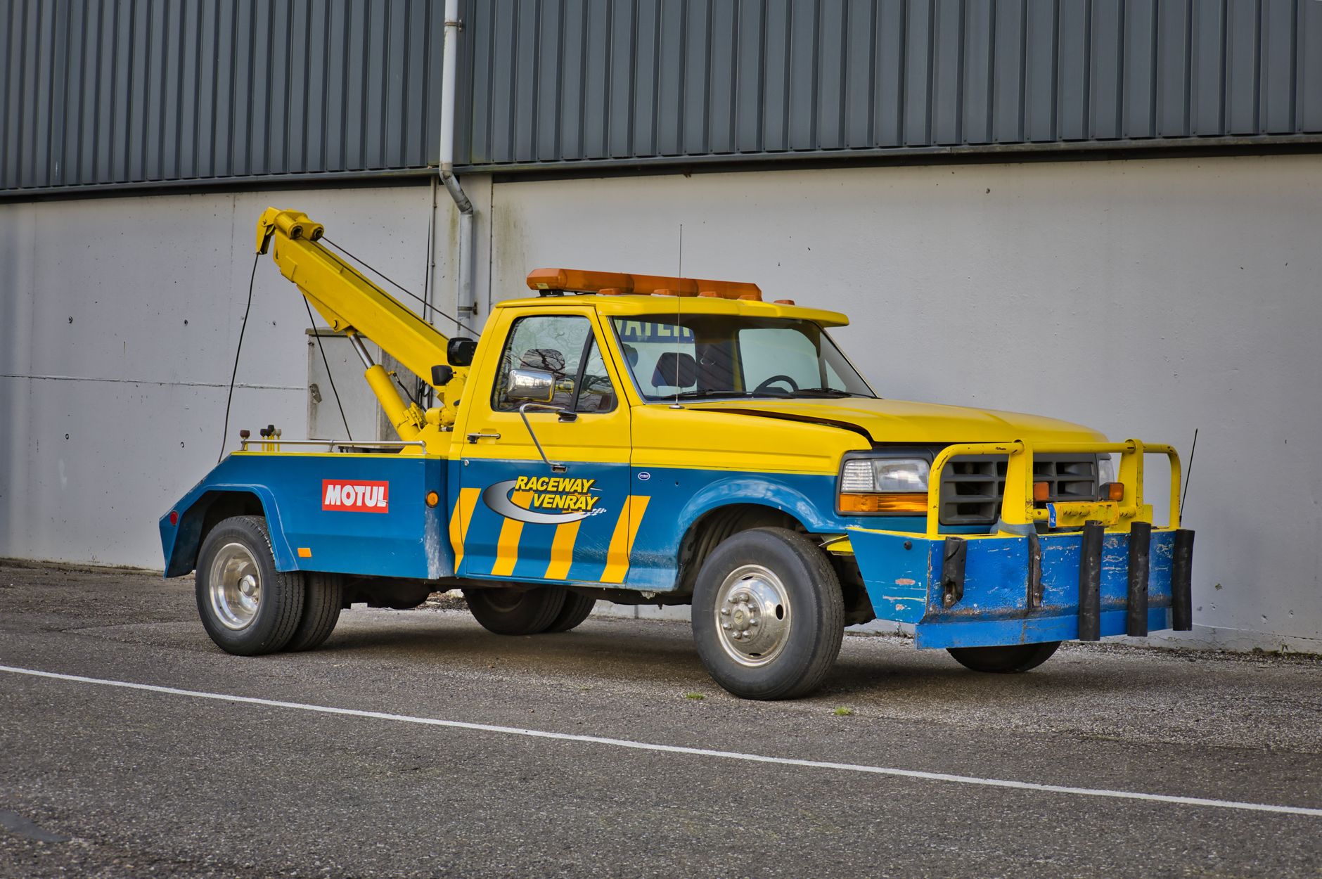 Remorquage voiture équipe à Romans-sur-Isère